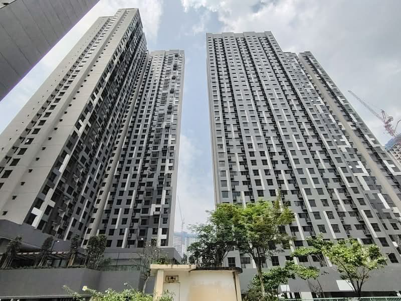 Service Residence for Sale at D'Vervain - Lisa Azila - Exterior - PropertyGuru.com.my