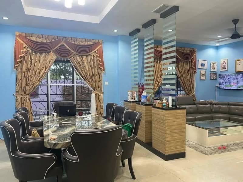 Cluster House for Sale in Taman Sawit Indah (Sedenak) - Eva Siow - Living Room - PropertyGuru.com.my