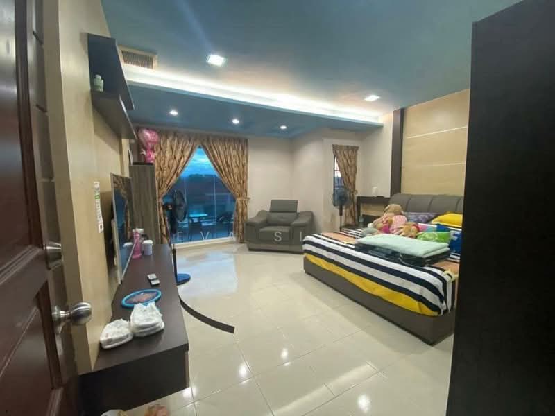 Cluster House for Sale in Taman Sawit Indah (Sedenak) - Eva Siow - Bedroom - PropertyGuru.com.my
