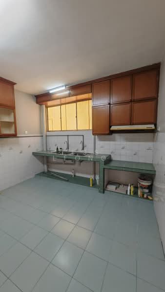Pangsapuri untuk Disewa di Overseas Union Garden (Taman OUG) - Jess Leong - Kitchen - PropertyGuru.com.my