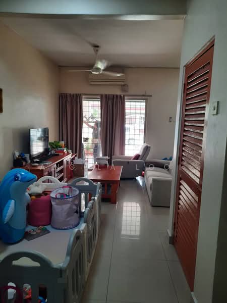 2-storey Terraced House for Sale in SS 23, Taman Sea (Petaling Jaya) - Angela Looi - Living Room - PropertyGuru.com.my