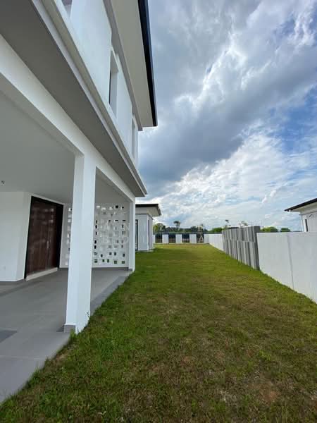 Zero-Lot Bungalow for Sale in Alam Sari (Bangi) - Anizah Abdullah - Exterior - PropertyGuru.com.my