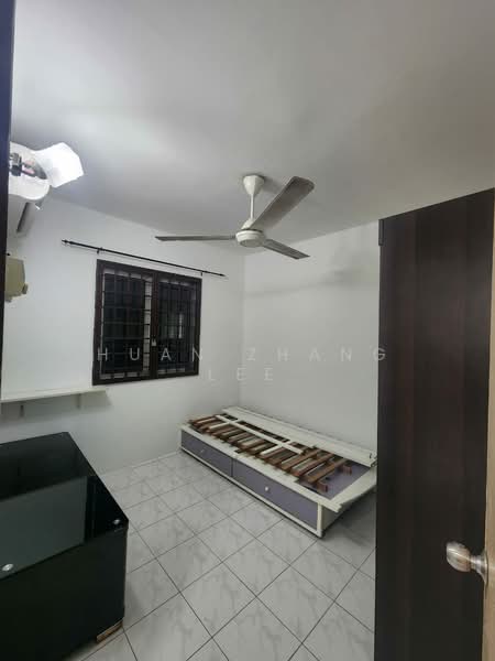 Apartment for Sale at Desa Sri Puteri B - Huan Zhang Lee - Bedroom - PropertyGuru.com.my