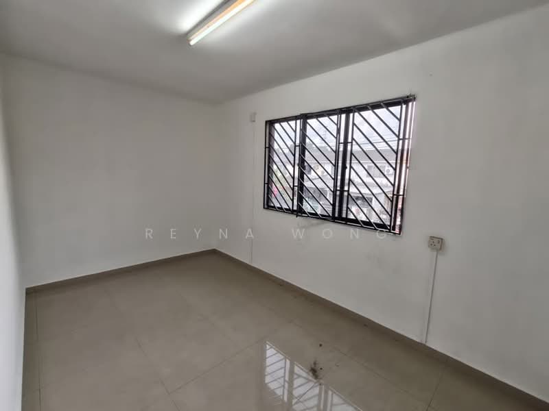 Rumah Teres 2 Tingkat untuk Dijual di Taman Desa Cemerlang (Ulu Tiram) - Reyna Wong - Interior - PropertyGuru.com.my