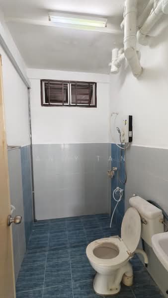 Apartment for Sale at Indah Court Apartment - Andy Tan - Bathroom - PropertyGuru.com.my