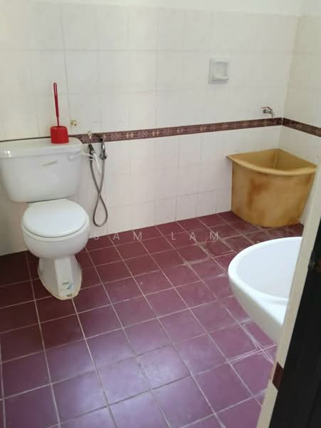Townhouse for Sale in Meru Valley (Ipoh) - Sam Lam - Bathroom - PropertyGuru.com.my