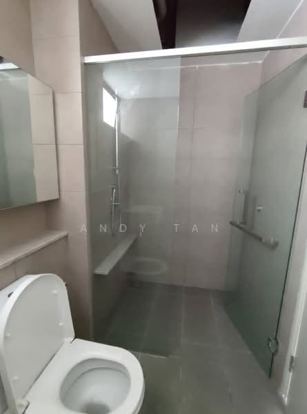 Kondominium untuk Dijual di The WaterEdge (Pinggiran Air) - Andy Tan - Bathroom - PropertyGuru.com.my