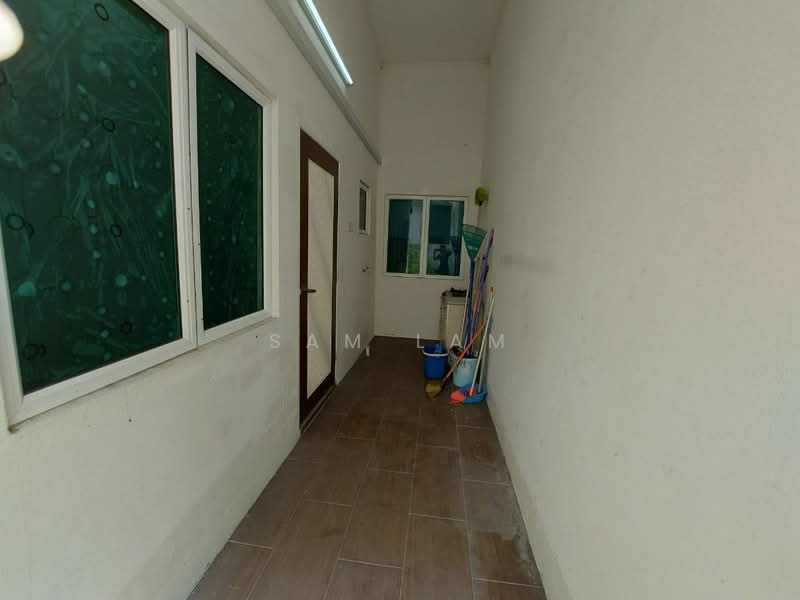 Rumah Berkembar untuk Dijual di Ipoh (Perak) - Sam Lam - Corridor - PropertyGuru.com.my