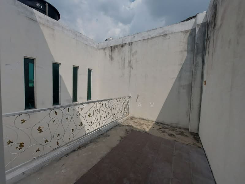 Rumah Berkembar untuk Dijual di Ipoh (Perak) - Sam Lam - Balcony - PropertyGuru.com.my