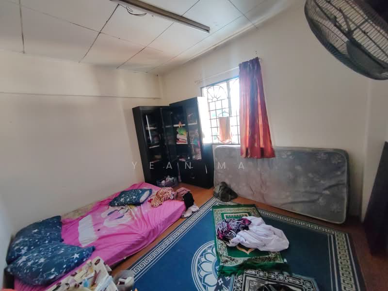 Apartment for Sale at Pinewood Court - Yean Ma - Bedroom - PropertyGuru.com.my