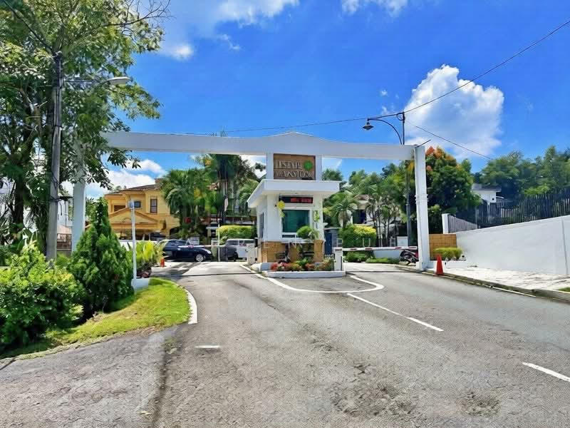 Rumah Berkembar untuk Dijual di Taman Lestari Perdana (Seri Kembangan) - Darren Pue - Exterior - PropertyGuru.com.my