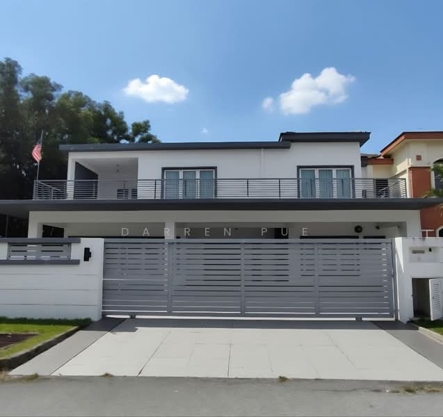 Rumah Berkembar untuk Dijual di Taman Lestari Perdana (Seri Kembangan) - Darren Pue - Exterior - PropertyGuru.com.my