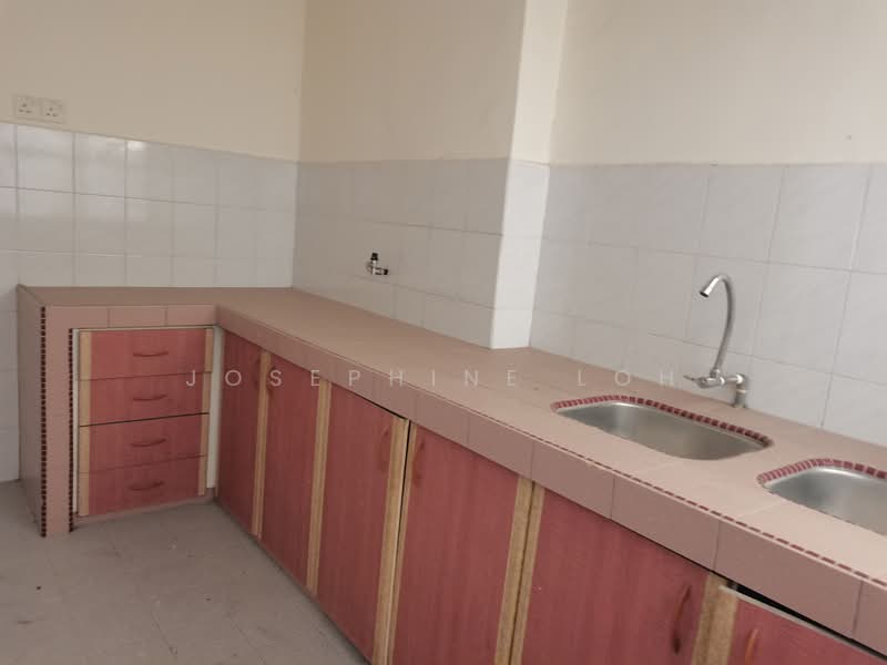 Kondominium untuk Dijual di Danau Idaman - Josephine Loh - Kitchen - PropertyGuru.com.my