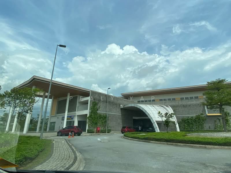 2-storey Terraced House for Rent in Cybersouth (Dengkil) - Pealy Yap - Exterior - PropertyGuru.com.my