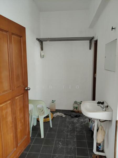 Shop / Office for Sale in Gelugor (Penang) - Pen Teo - Bathroom - PropertyGuru.com.my