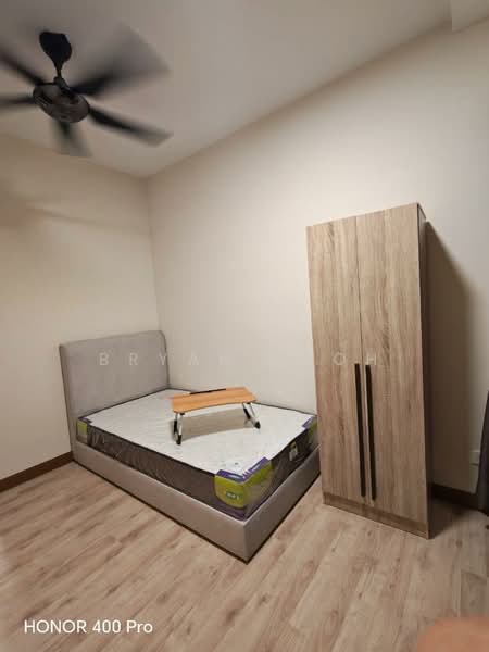 Servis Apartment untuk Disewa di Emporis - Bryan Yeoh - Bedroom - PropertyGuru.com.my