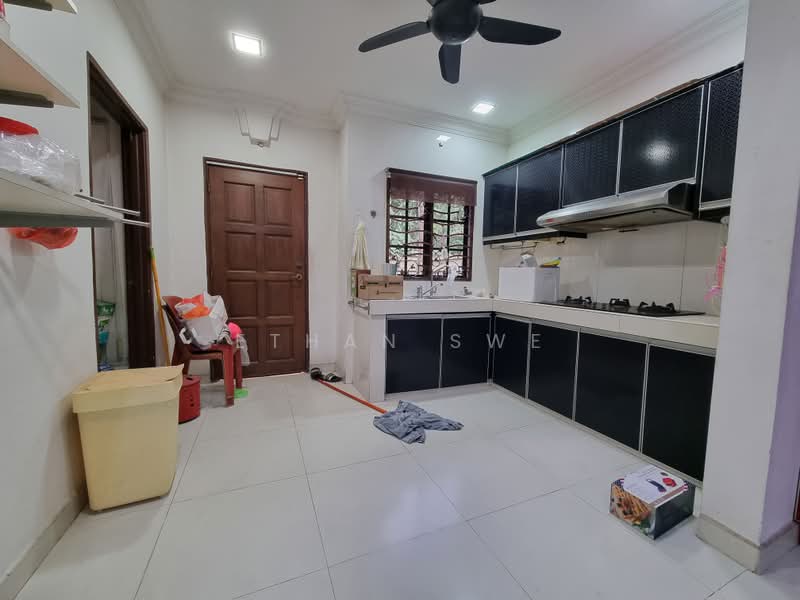Semi-Detached House for Sale in Sungai Buloh (Selangor) - Ethan Swe - Kitchen - PropertyGuru.com.my