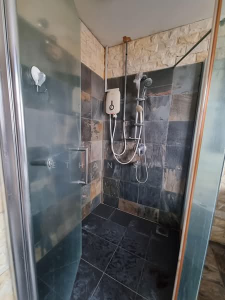 Semi-Detached House for Sale in Sungai Buloh (Selangor) - Ethan Swe - Bathroom - PropertyGuru.com.my