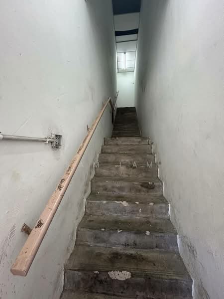 Shop for Sale in Ipoh (Perak) - Sam Lam - Corridor - PropertyGuru.com.my