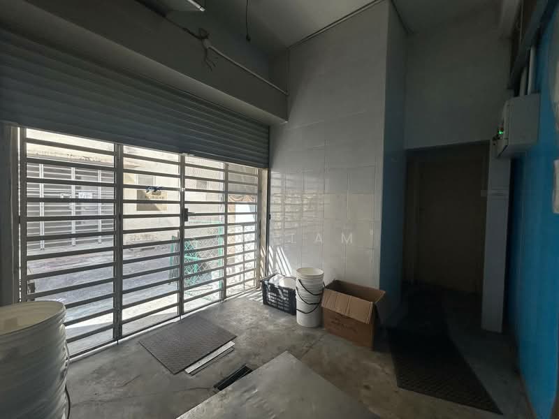 Shop for Sale in Ipoh (Perak) - Sam Lam - Interior - PropertyGuru.com.my