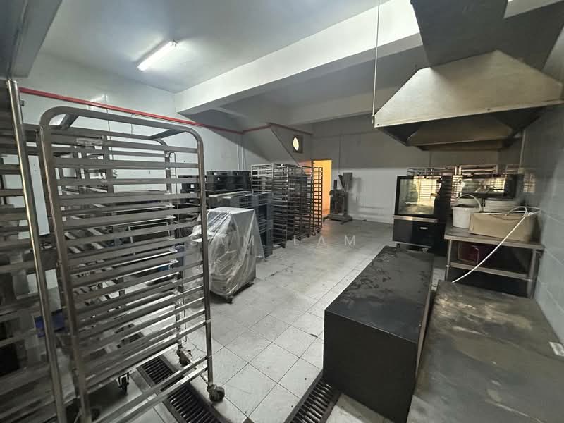 Shop for Sale in Ipoh (Perak) - Sam Lam - Kitchen - PropertyGuru.com.my