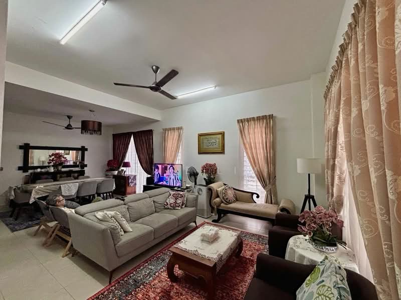 Rumah Teres 2 Tingkat untuk Dijual di Semenyih (Selangor) - Mike Lim - Living Room - PropertyGuru.com.my