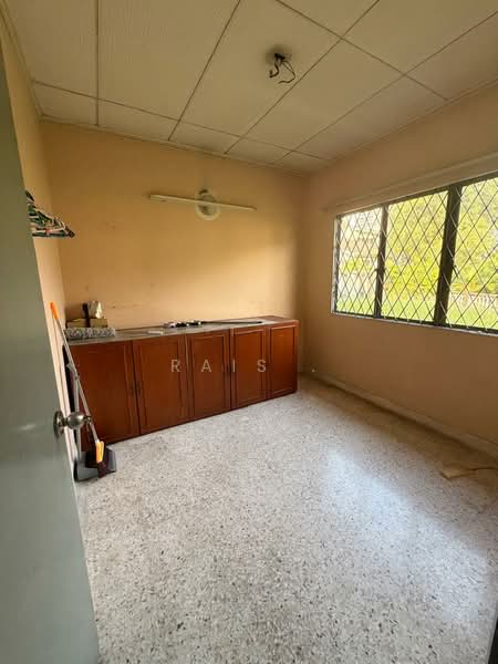 Rumah Banglo untuk Dijual di Kampung Tunku (Petaling Jaya) - RAIS . - - PropertyGuru.com.my