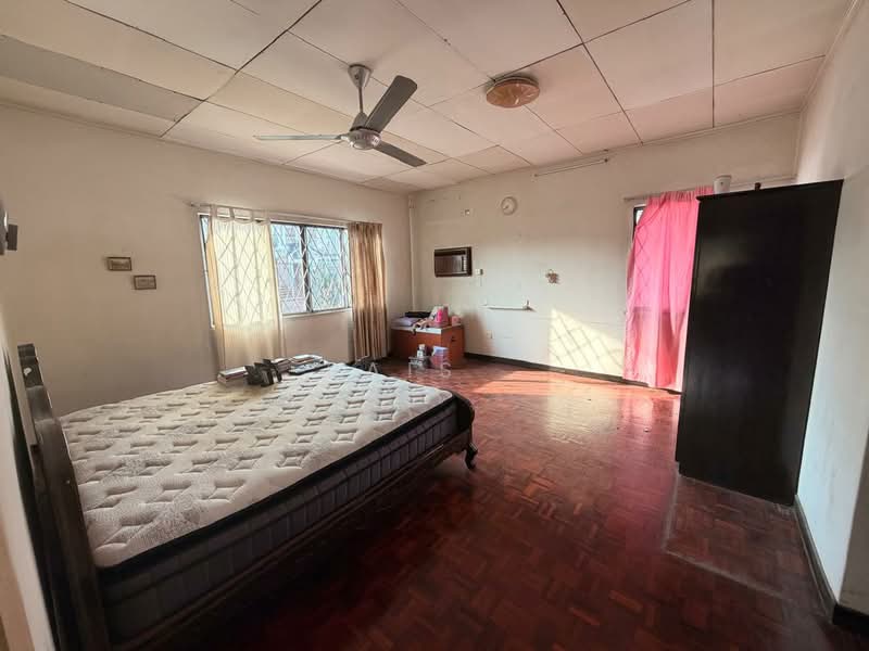 Rumah Banglo untuk Dijual di Kampung Tunku (Petaling Jaya) - RAIS . - - PropertyGuru.com.my