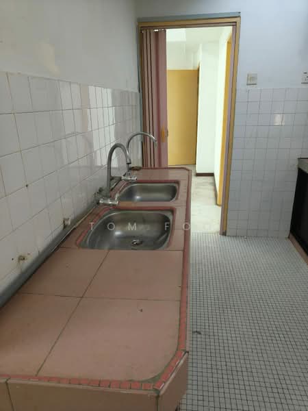 Apartment for Rent at Kuchai Entrepreneurs Park Apartment - Tom Foo - Kitchen - PropertyGuru.com.my