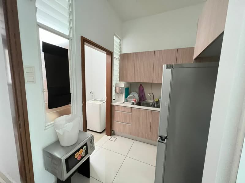 Condominium for Sale at Sri Putramas III / Royal Regent - Evelyn Lee - Kitchen - PropertyGuru.com.my