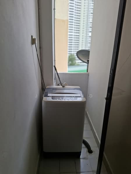 Kondominium untuk Disewa di Sunny Ville Condominium - Jia Yong - Balcony - PropertyGuru.com.my