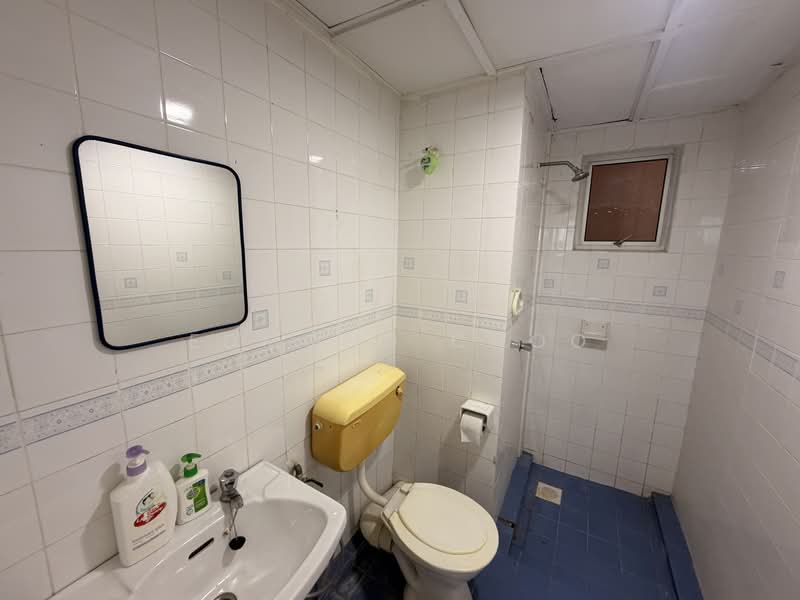 Apartment for Sale at Pangsapuri Sri Angkasa - Edmond Choo - Bathroom - PropertyGuru.com.my