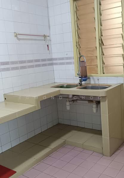 Apartment for Sale at Pangsapuri Sri Angkasa - Edmond Choo - Kitchen - PropertyGuru.com.my