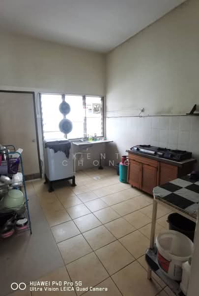 2-storey Terraced House for Sale in Bandar Nusaputra (Puchong) - Kent Chong - Kitchen - PropertyGuru.com.my