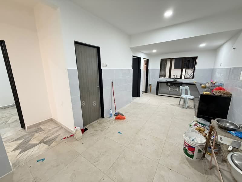 Terraced House for Sale in Bandar Country Homes (Rawang) - Jessie Wong - Kitchen - PropertyGuru.com.my