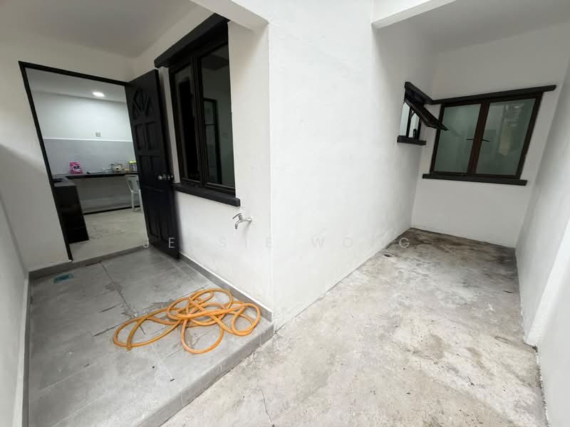 Terraced House for Sale in Bandar Country Homes (Rawang) - Jessie Wong - Kitchen - PropertyGuru.com.my