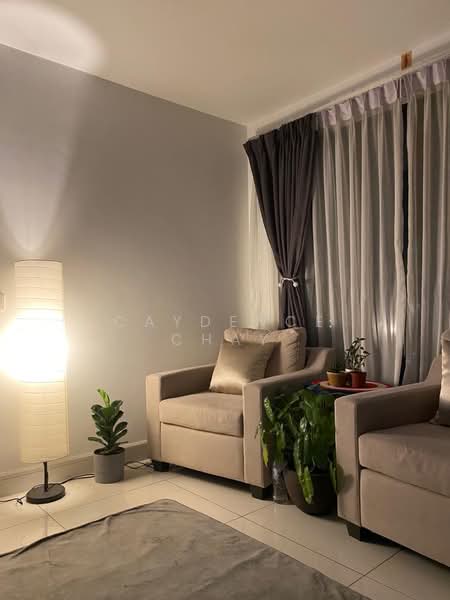 Kondominium untuk Dijual di Royalle Condominium - Caydence Chay - Living Room - PropertyGuru.com.my