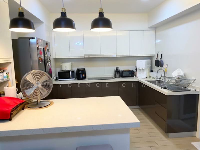 Kondominium untuk Dijual di Royalle Condominium - Caydence Chay - Kitchen - PropertyGuru.com.my
