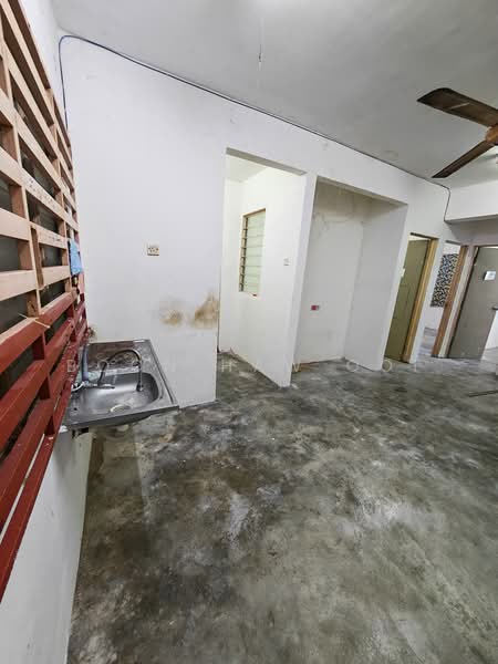 Rumah Flat untuk Disewa di Taman Perwira Indah - Boon Haw Ooi - Interior - PropertyGuru.com.my