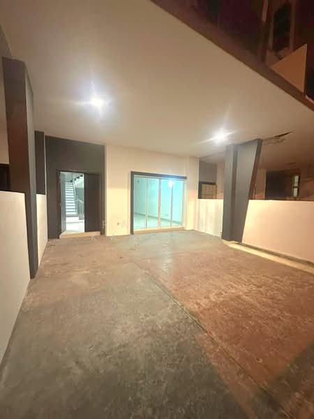 3-storey Terraced House for Rent in Dolomite Templer (Rawang) - Rajesh Kanesan - Entrance - PropertyGuru.com.my