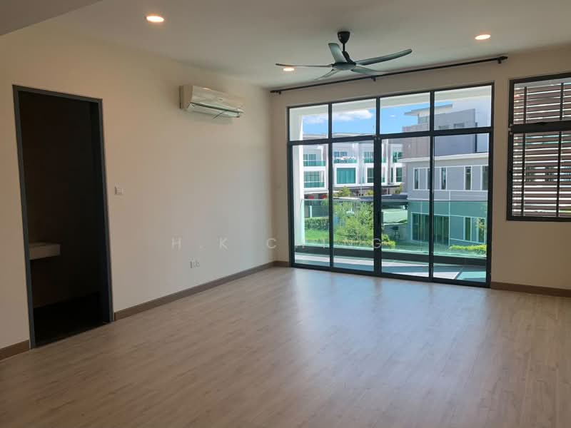Rumah Teres 3 Tingkat untuk Disewa di Puchong (Selangor) - H.K Ching - Living Room - PropertyGuru.com.my