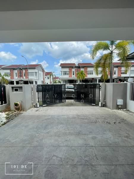 Rumah Teres 2 Tingkat untuk Dijual di Bandar Rimbayu (Telok Panglima Garang) - Raymond Cheng - Exterior - PropertyGuru.com.my
