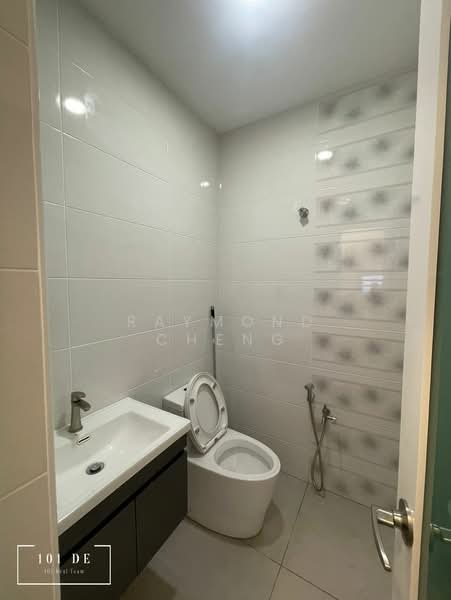 Rumah Teres 2 Tingkat untuk Dijual di Bandar Rimbayu (Telok Panglima Garang) - Raymond Cheng - Bathroom - PropertyGuru.com.my