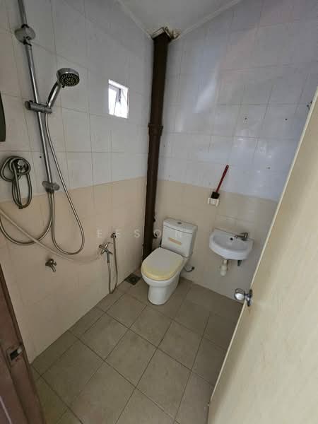 Rumah Teres untuk Dijual di Taman Sri Ramal (Kajang) - Eeson . - Bathroom - PropertyGuru.com.my
