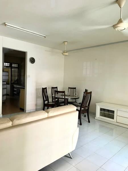 Rumah Teres 2 Tingkat untuk Disewa di Sungai Ara (Penang) - Yuki Bong - Living Room - PropertyGuru.com.my