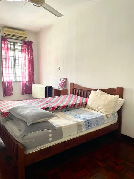 Rumah Teres 2 Tingkat untuk Disewa di Sungai Ara (Penang) - Yuki Bong - Bedroom - PropertyGuru.com.my