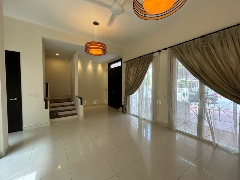 Terraced House for Rent in Tanjung Tokong (Penang) - Yuki Bong - Living Room - PropertyGuru.com.my