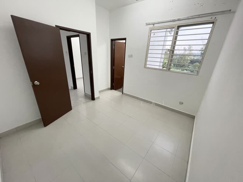 Rumah Teres 2 Tingkat untuk Disewa di Bandar Teknologi Kajang (Kajang) - Eiffel Lai - Interior - PropertyGuru.com.my