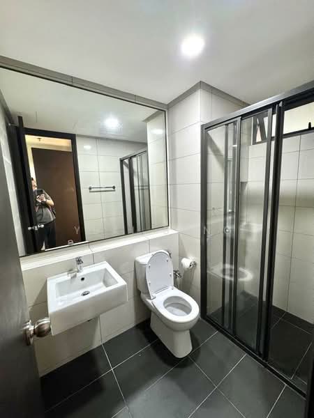 Servis Apartment untuk Disewa di The Tamarind - Yuki Bong - Bathroom - PropertyGuru.com.my