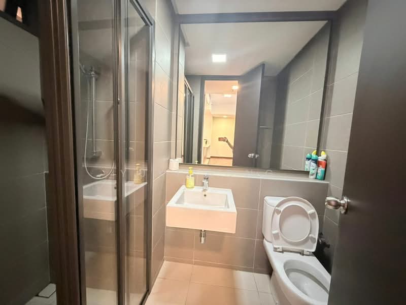 Servis Apartment untuk Disewa di The Tamarind - Yuki Bong - Bathroom - PropertyGuru.com.my
